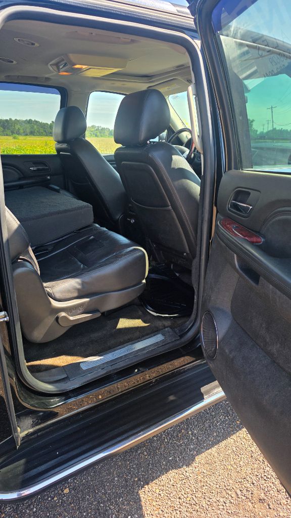 2014 Cadillac Escalade ESV Luxury - Photo 19