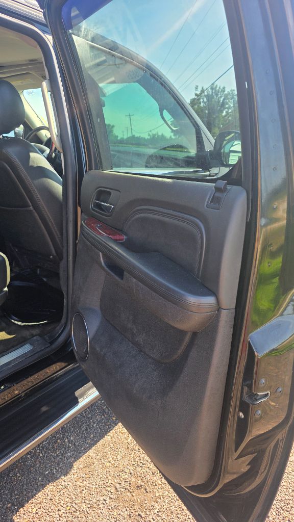 2014 Cadillac Escalade ESV Luxury - Photo 20