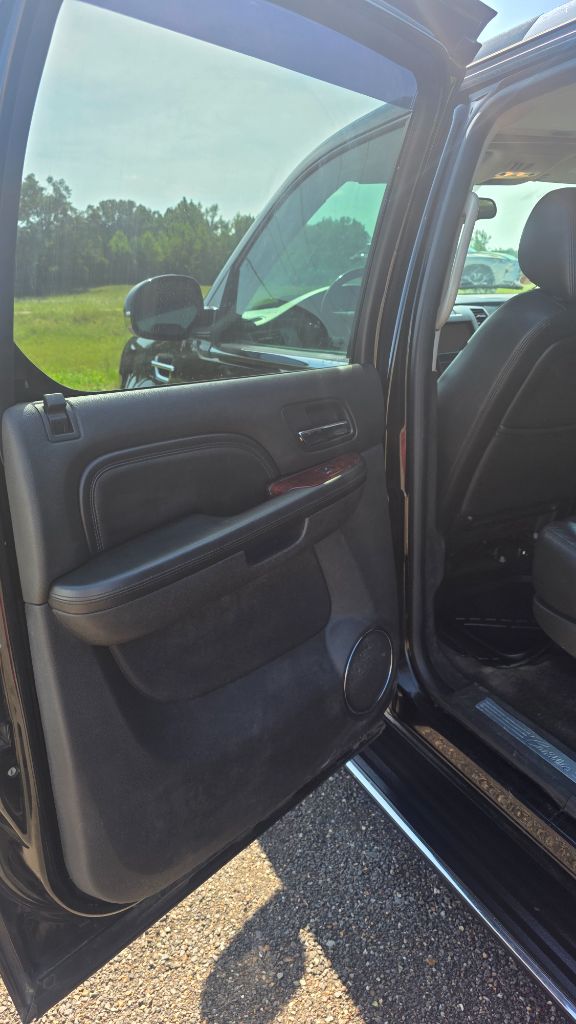 2014 Cadillac Escalade ESV Luxury - Photo 16