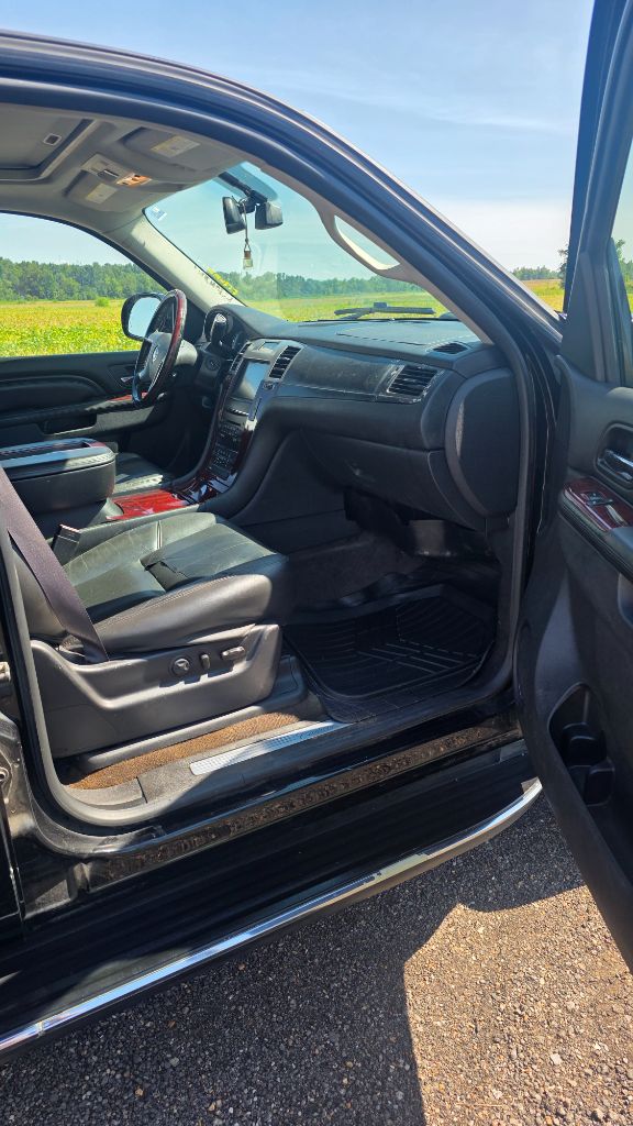 2014 Cadillac Escalade ESV Luxury - Photo 21